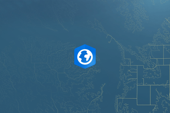 ArcGIS Pro Symbol auf blauem Kartenhintergrund als Darstellung der Desktop-GIS-Software für Kartenerstellung, Analyse und Geodatenmanagement.