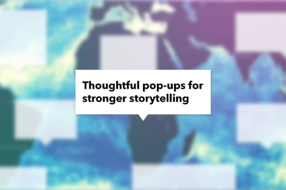 Titelgrafik des Beitrags „Thoughtful Pop-ups for Stronger Storytelling“. Vor einem unscharfen Hintergrund aus einer Weltkarte und mehreren stilisierten Pop-up-Fenstern befindet sich mittig eine weiße Sprechblase mit dem Titel des Beitrags.