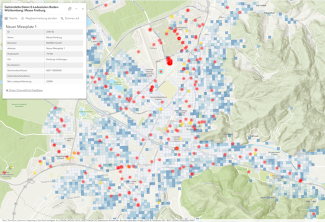 Karte mit öffentlichen Ladepunkten für Elektrofahrzeuge in Baden-Württemberg. Farbige Symbole und Rasterflächen zeigen die räumliche Verteilung der Ladeinfrastruktur sowie Detailinformationen zu einer ausgewählten Ladesäule.